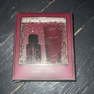 Victoria Secret Very Sexy Holiday 2020 NEW